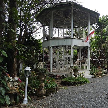 Balmy Hideout Cafe & Homestay Ban Huai Kaeo Zewnętrze zdjęcie