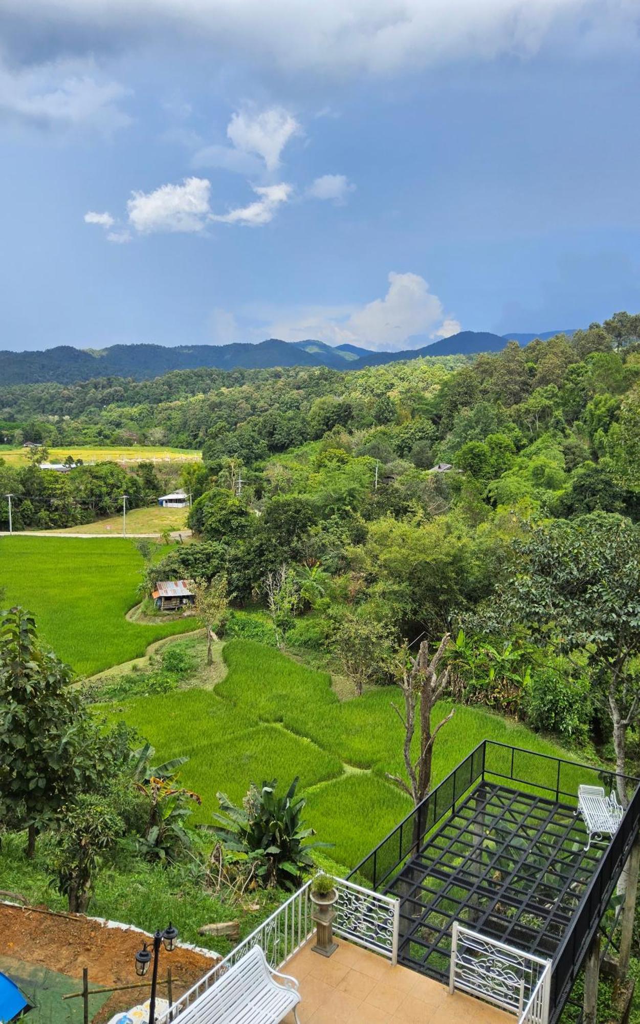 Balmy Hideout Cafe & Homestay Ban Huai Kaeo Zewnętrze zdjęcie