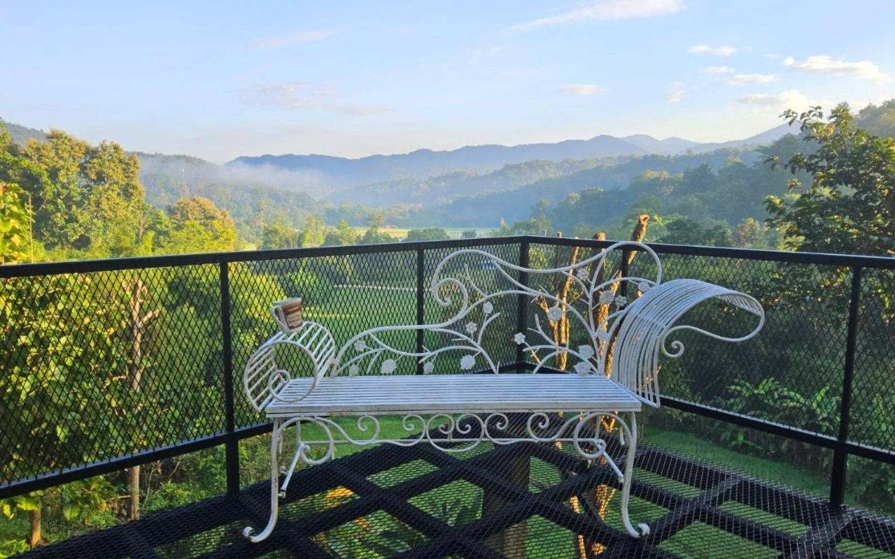 Balmy Hideout Cafe & Homestay Ban Huai Kaeo Zewnętrze zdjęcie