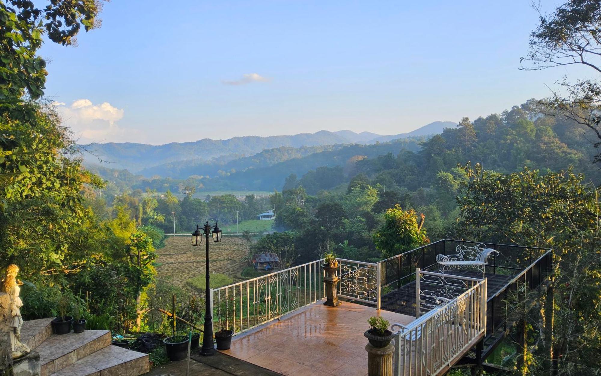 Balmy Hideout Cafe & Homestay Ban Huai Kaeo Zewnętrze zdjęcie